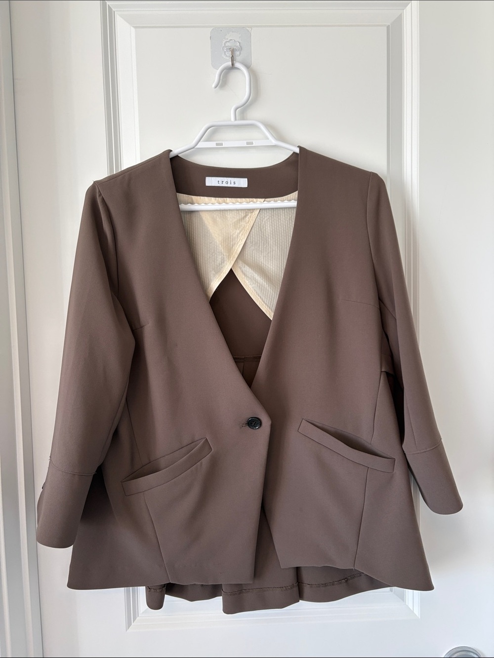 Brown Single-Button V-Neck Blazer Jacket
